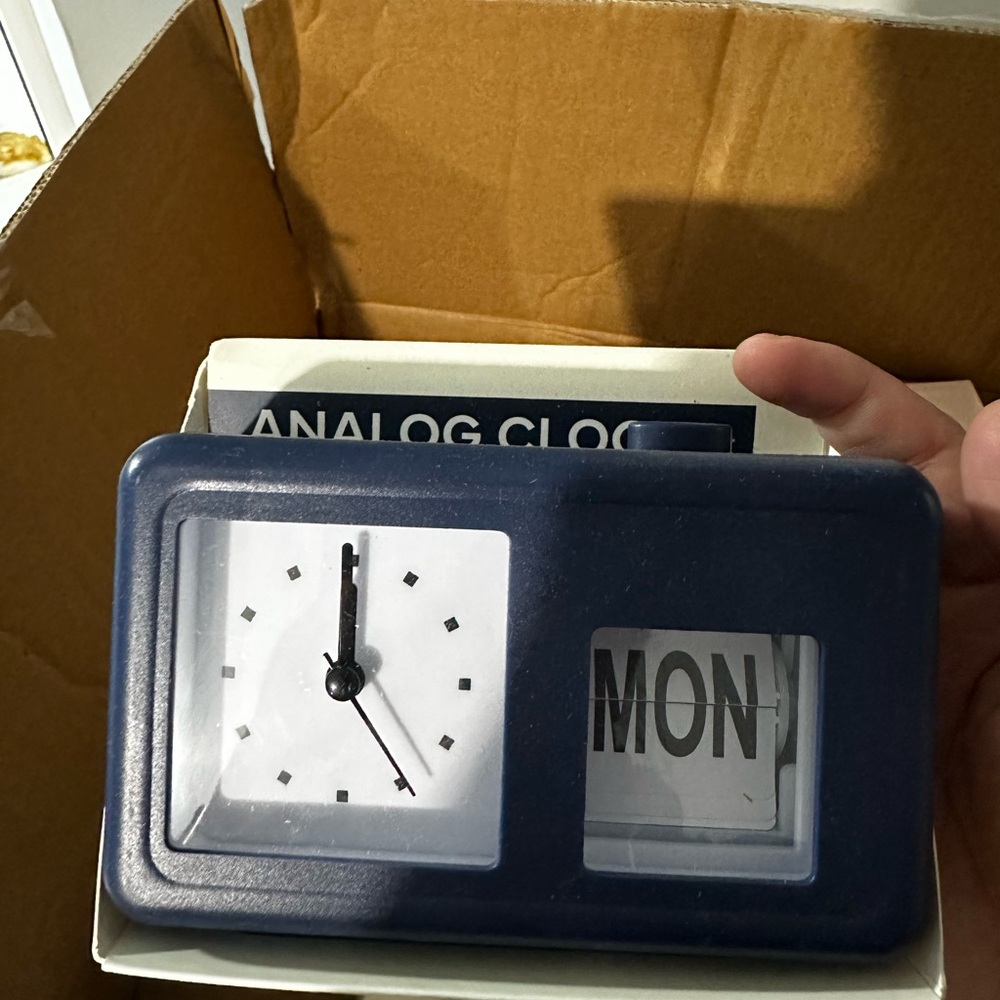 Target Cream Retro Wall Clock - Picture 3 of 6